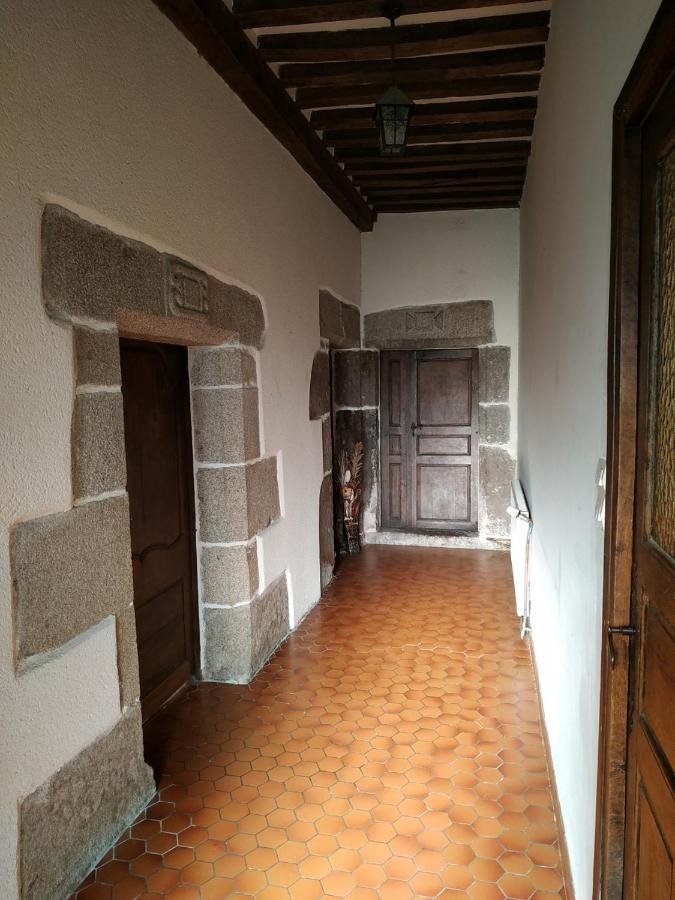 La Petellerie, Maison De Campagne Avec Piscine Pour Un Sejour Detente Moyon Zewnętrze zdjęcie