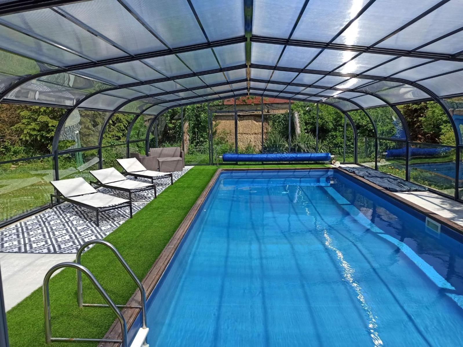 La Petellerie, Maison De Campagne Avec Piscine Pour Un Sejour Detente Moyon Zewnętrze zdjęcie